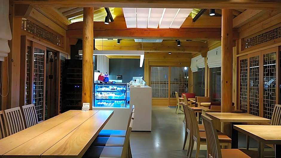 Hwangnamguan Hanok Village