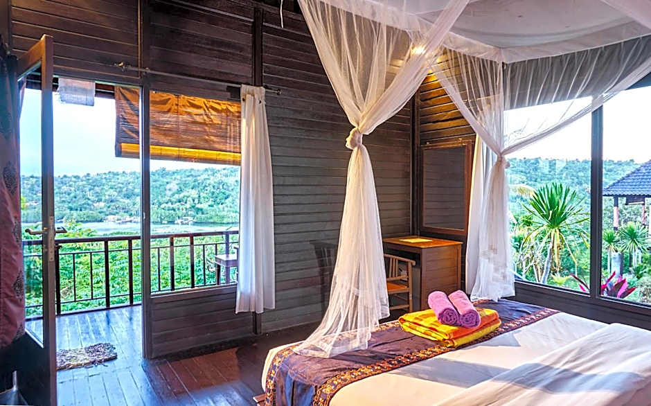 Sunrise Ocean Hut's Lembongan