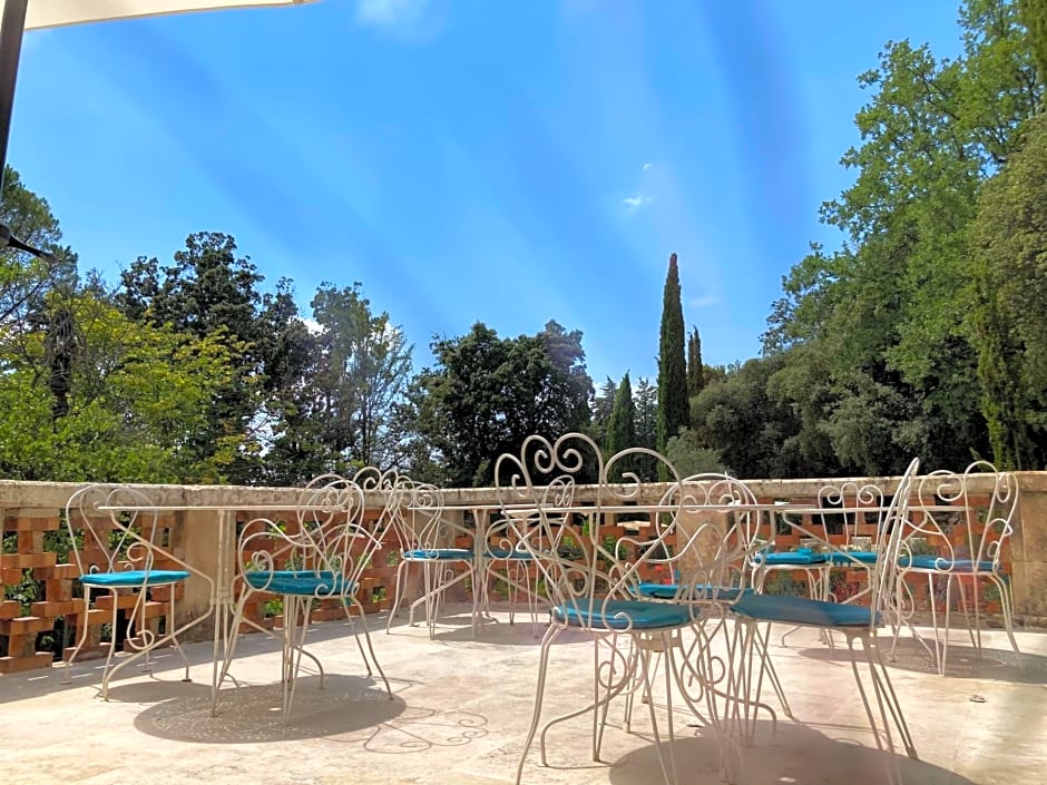 La Viste - SPA-JACUZZI - MASSAGE- SAUNA - 4 SAISONS - Piscine Chauffée Toute l'année - Heated POOL - 800m City Centre