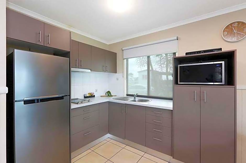 Reflections Shaws Bay - Holiday Park