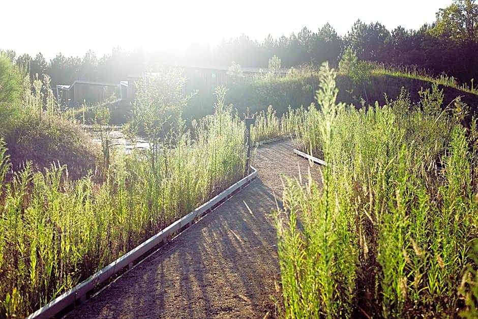 Les Échasses Golf & Surf Eco Lodge