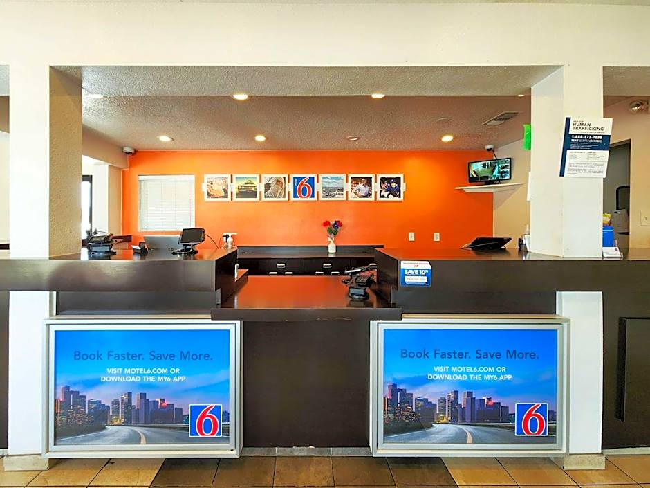 Motel 6-Baytown, TX - Baytown East