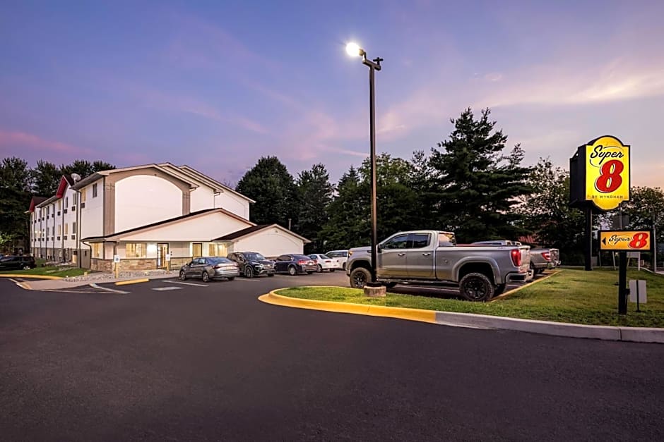 Super 8 by Wyndham East Stroudsburg/Poconos