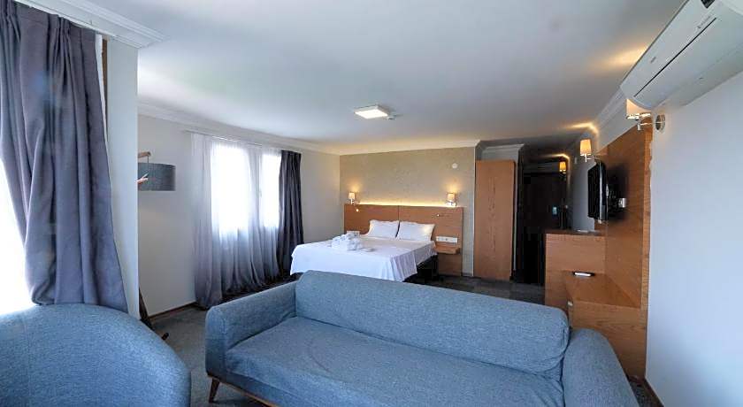 VARYANT HOTEL