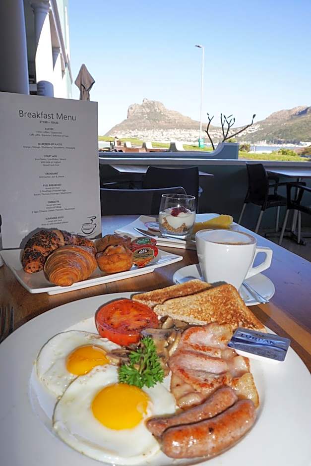 Chapmans Peak Beach Hotel