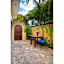 Abbey Del Sol