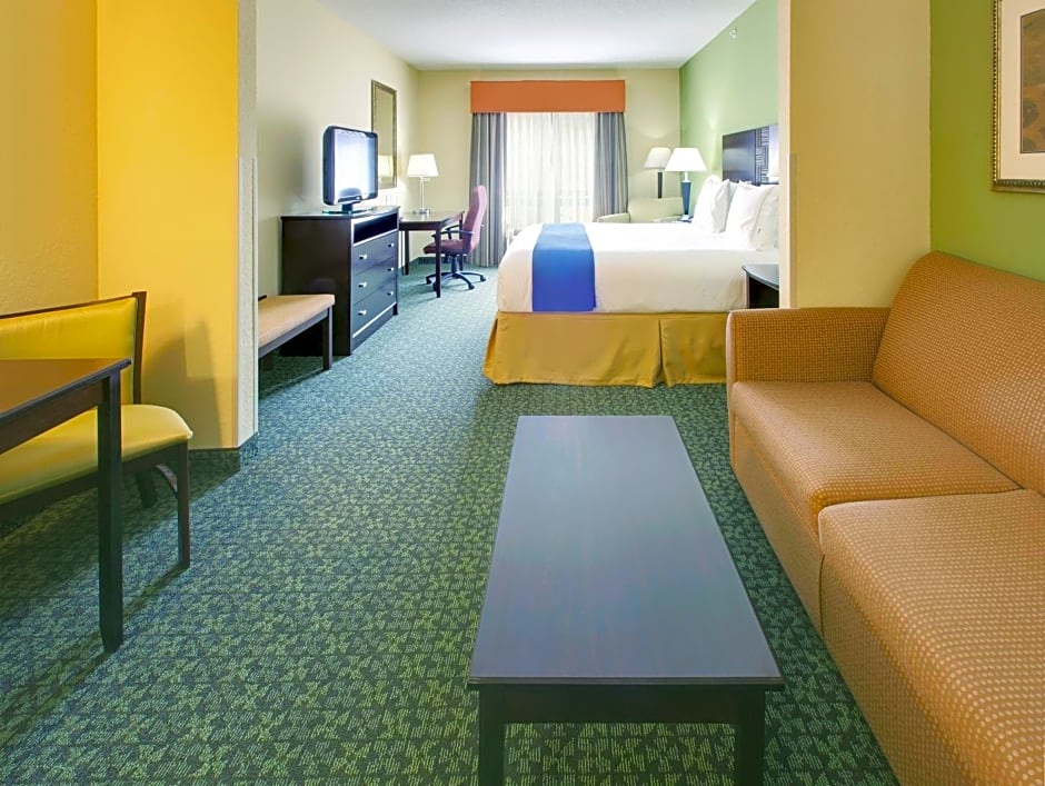 Holiday Inn Express & Suites Covington By IHG