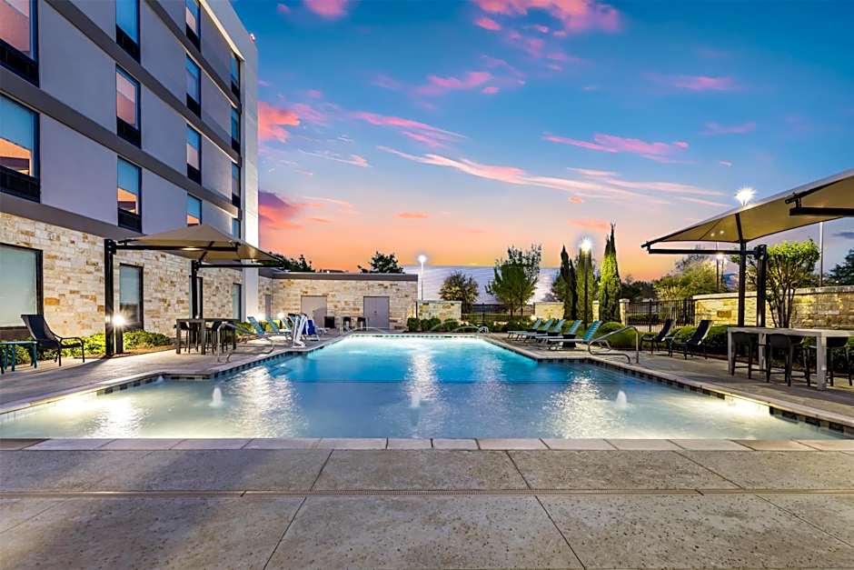 Home2 Suites By Hilton Dallas Addison