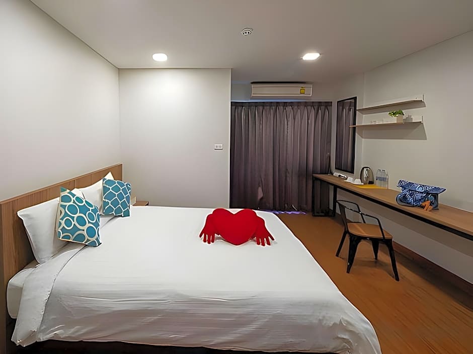 Casaluxe Hotel and Resident