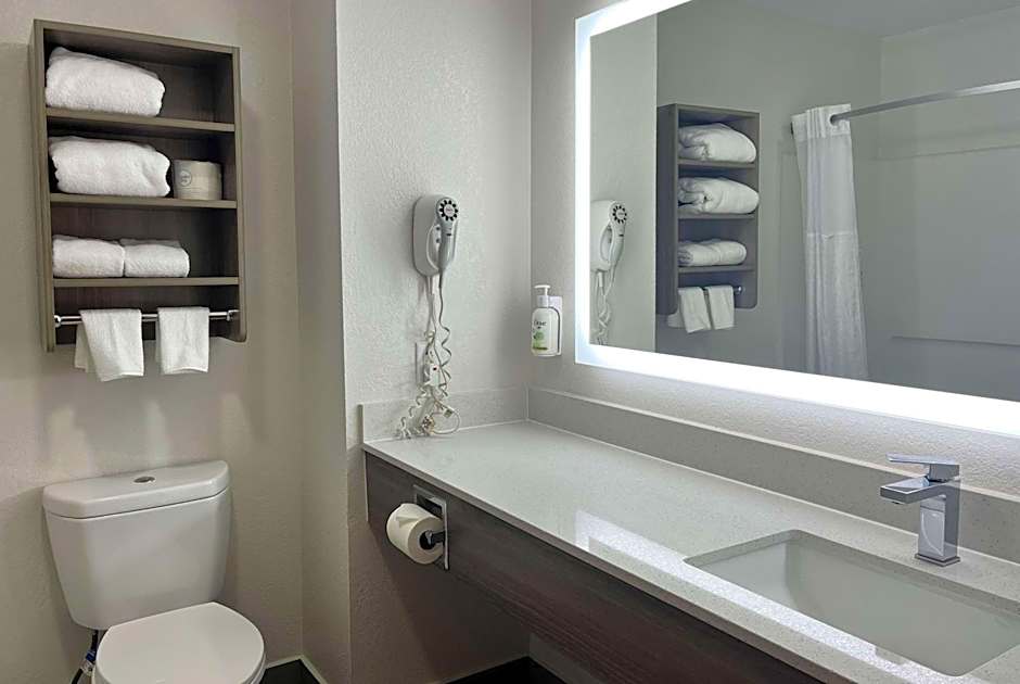 Baymont by Wyndham Indianapolis Northeast