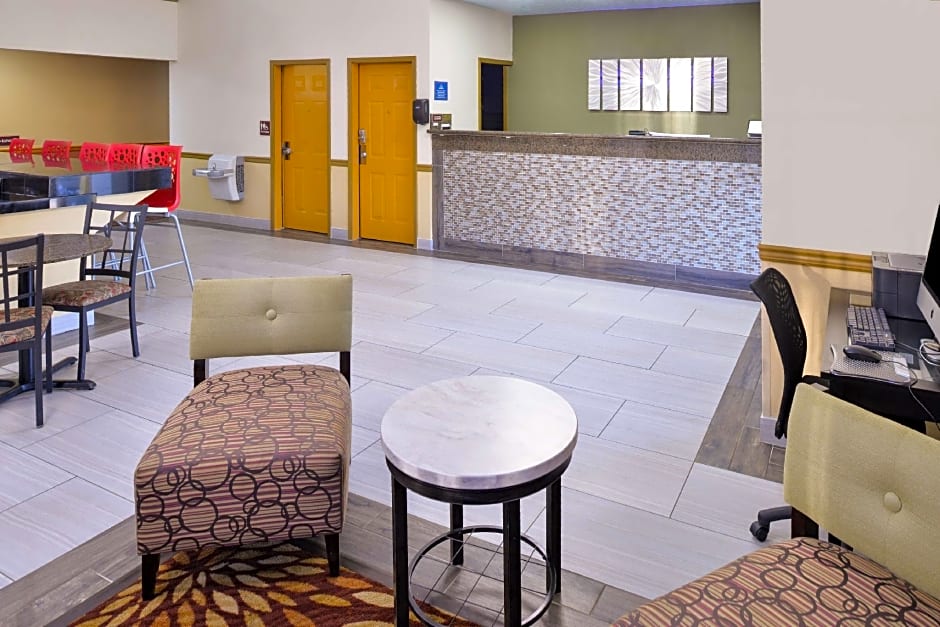 America's Best Value Inn & Suites-Clinton