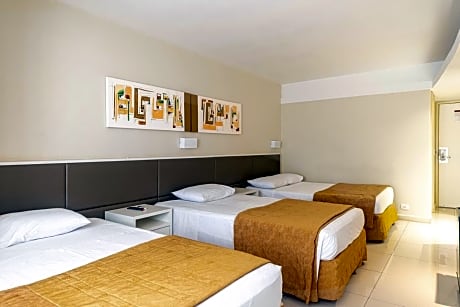 Triple Room with Pool View