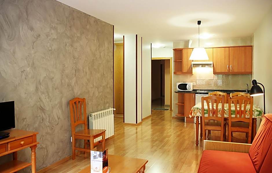 Vista Arinsal Apartments