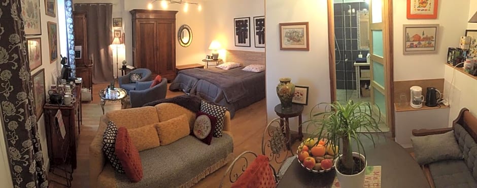 Chambre d'Hôtes Le Tilleul de Canac parking privé gratuit