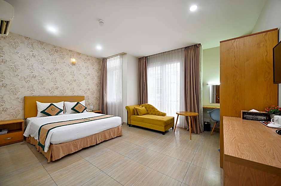 Camila Airport Hotel