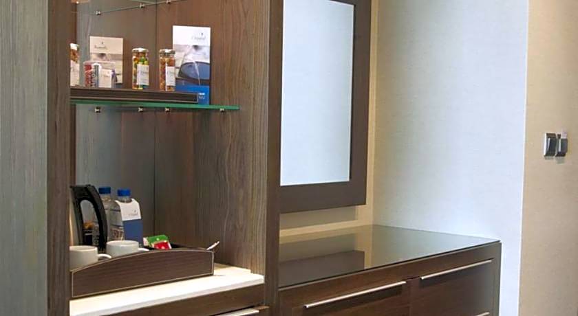 Ramada Abu Dhabi Downtown