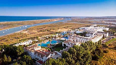 Golden Club Cabanas