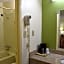Super 8 by Wyndham Tifton