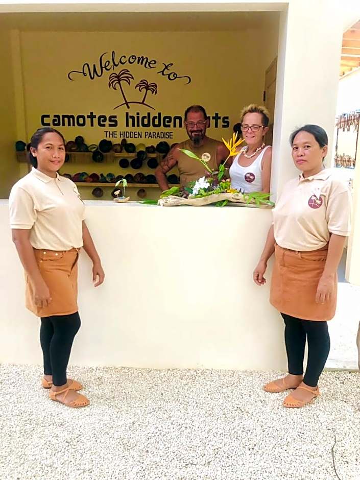 Camotes-Hidden-Huts