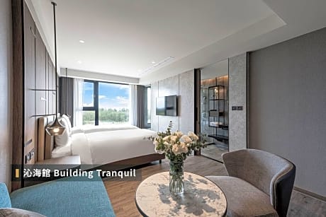 Building Tranquil - Deluxe Twin Room