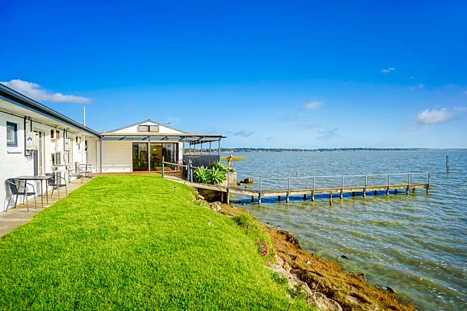Meningie Waterfront Motel