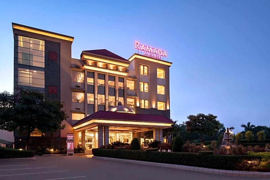 Ramada by Wyndham Varanasi Katesar