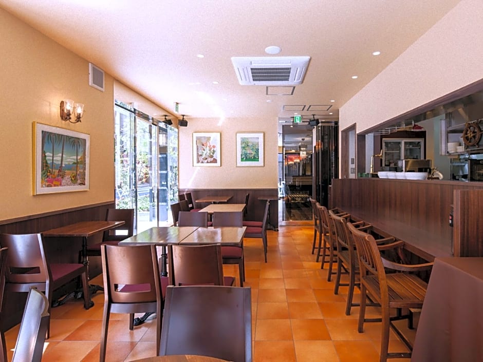 Apa Hotel Shimbashi-Toranomon