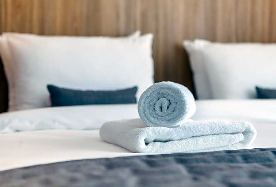 The Blue Ivy Hotel & Suites