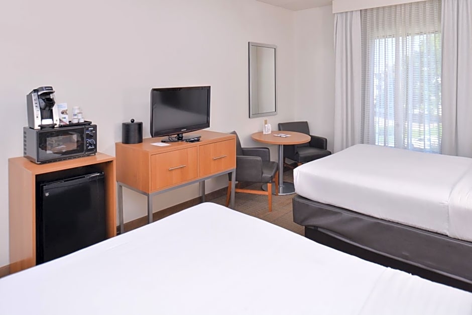 Holiday Inn Express and Suites New Orleans Airport, an IHG Hotel