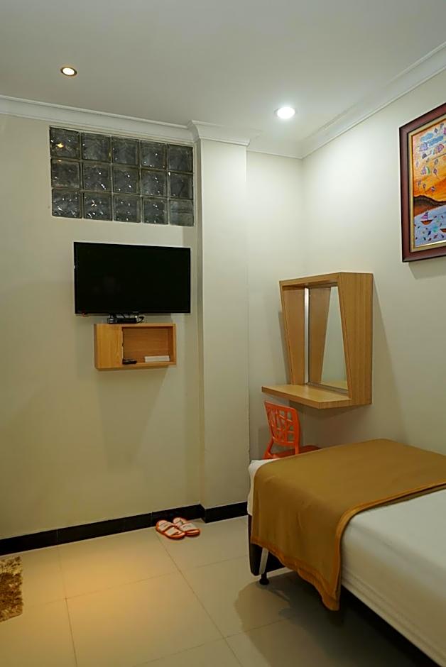 The Cabin Hotel Ngupasan