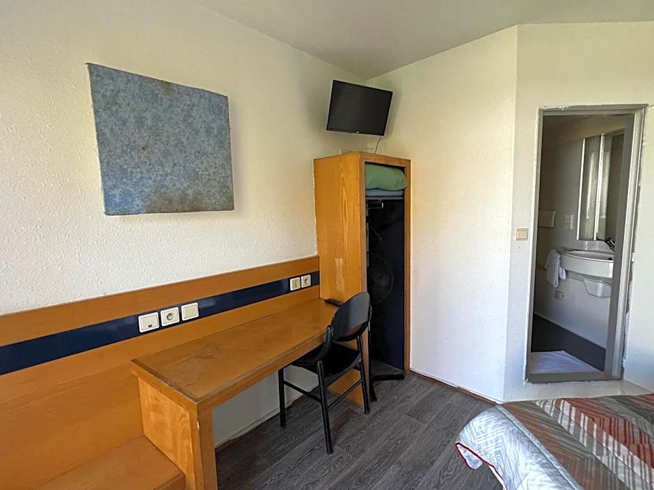 Hotel Charme En Maconnais Fasthotel Macon Nord