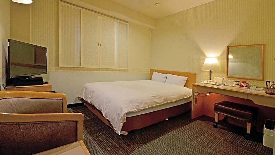 Omura Central Hotel