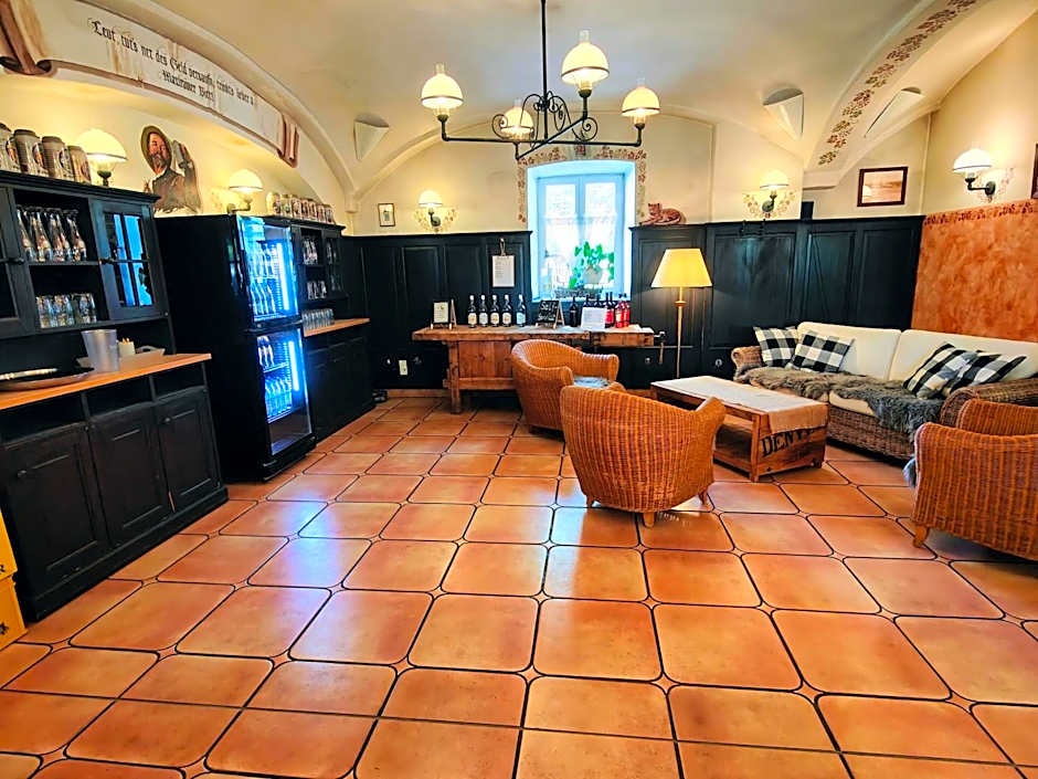 A8 Hotel im Darchinger Hof Bed & Breakfast - Zwischen Holzkirchen und Weyarn - Zwischen München Salzburg und Innsbruck - Kurz vor dem Irschenberg