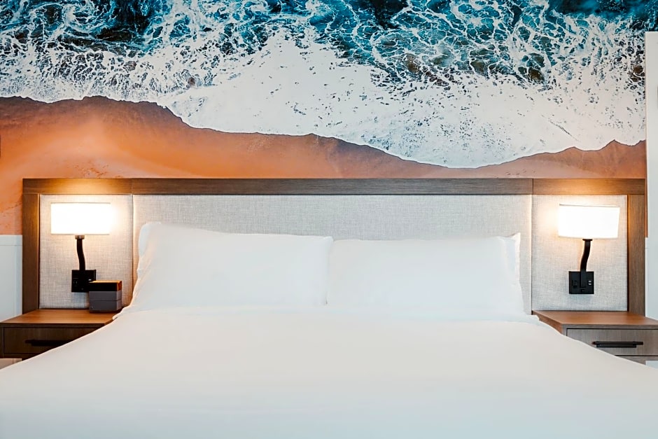 Del Mar Beach Hotel