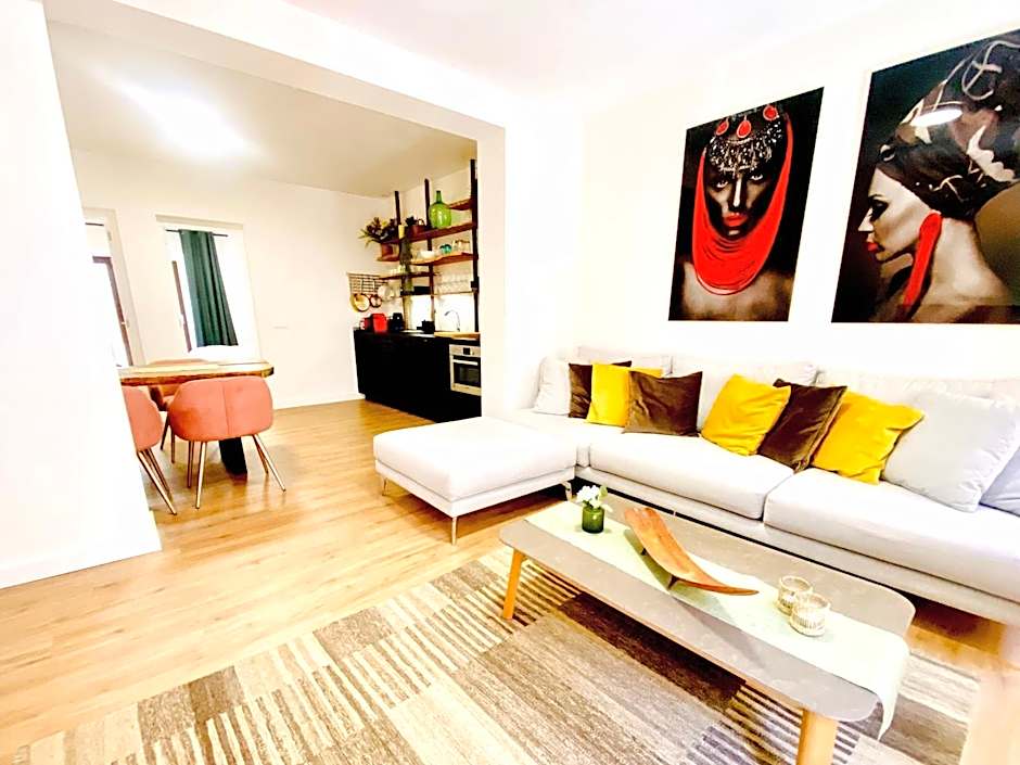 Hotel Apartment with 2-en suite Bedrooms