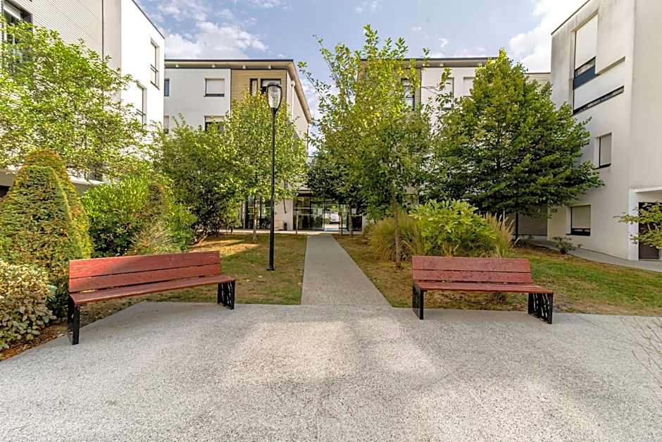 All Suites Pau  Zénith