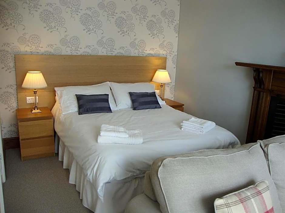 Glanllifon Bed and Breakfast
