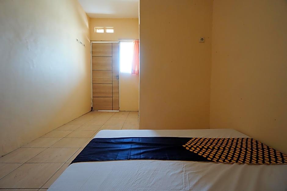 Hotel O Homestay Bu Sun SyariahNearTaman Rekreasi & Pemandian Taman Suruh