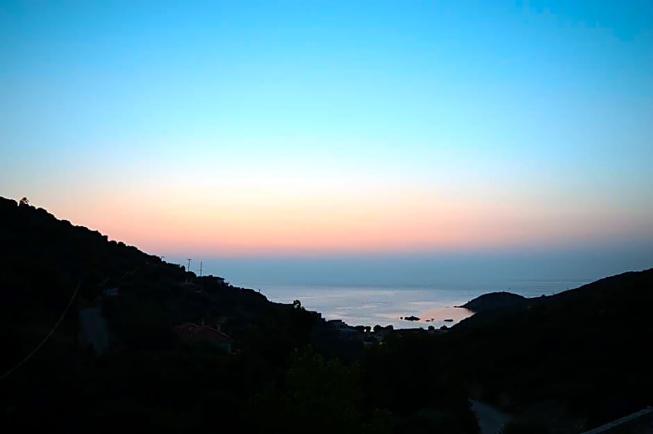 Heliopetra Sea View Studios