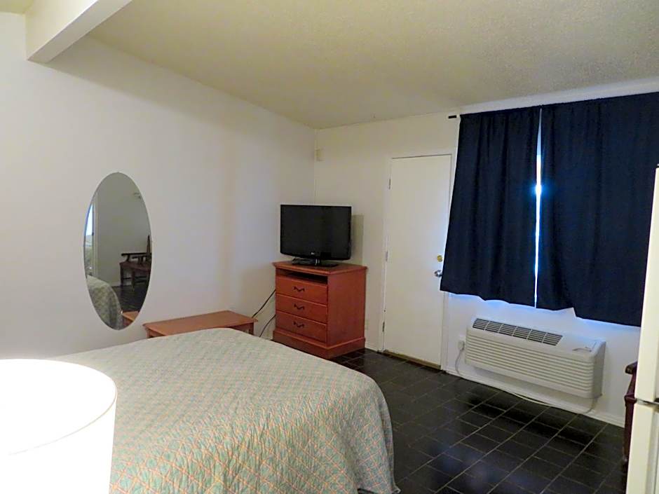 Carquinez Inn