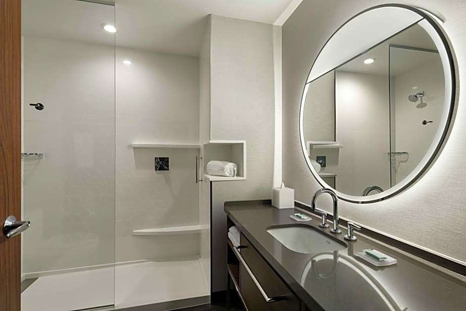 Courtyard by Marriott St Paul Downtown