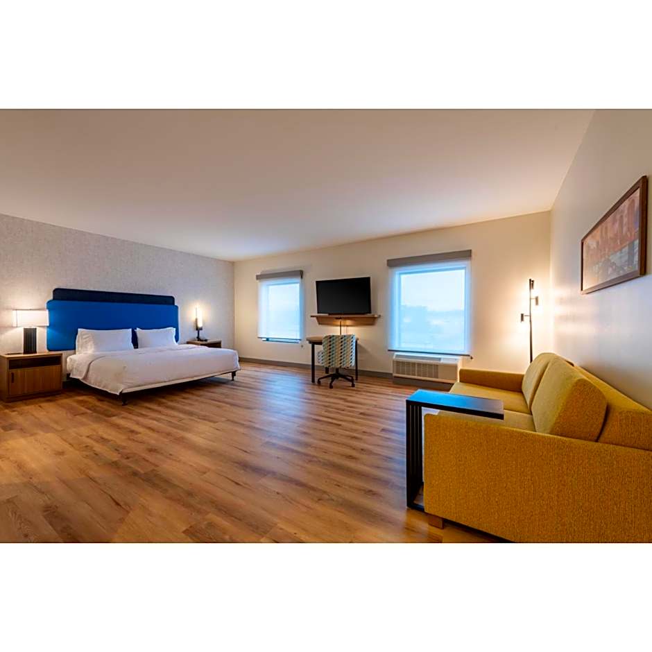 Hampton Inn & Suites Boston/Stoughton