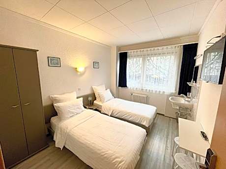 Twin Room with Shared Bathroom