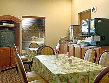 Super 8 Pascagoula