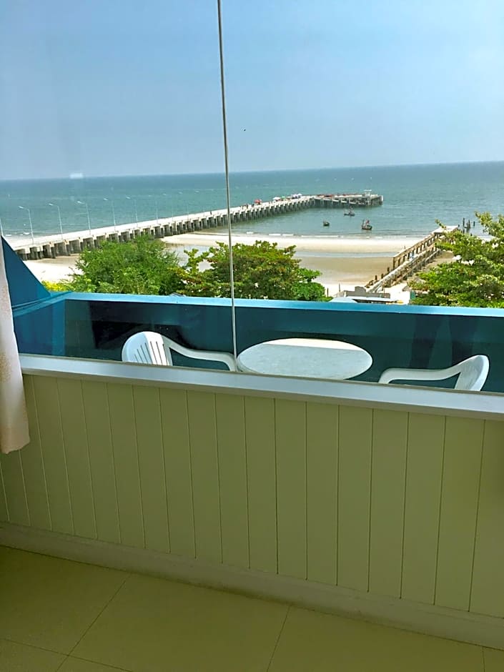PierView Rooms