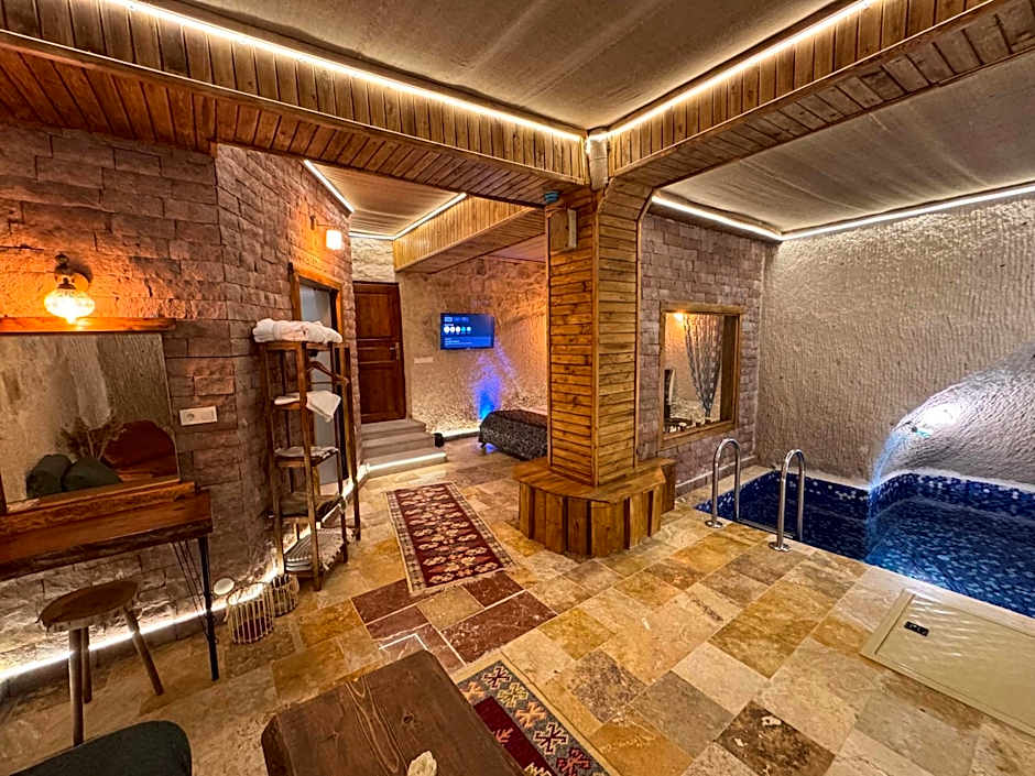 Ceran Stone House