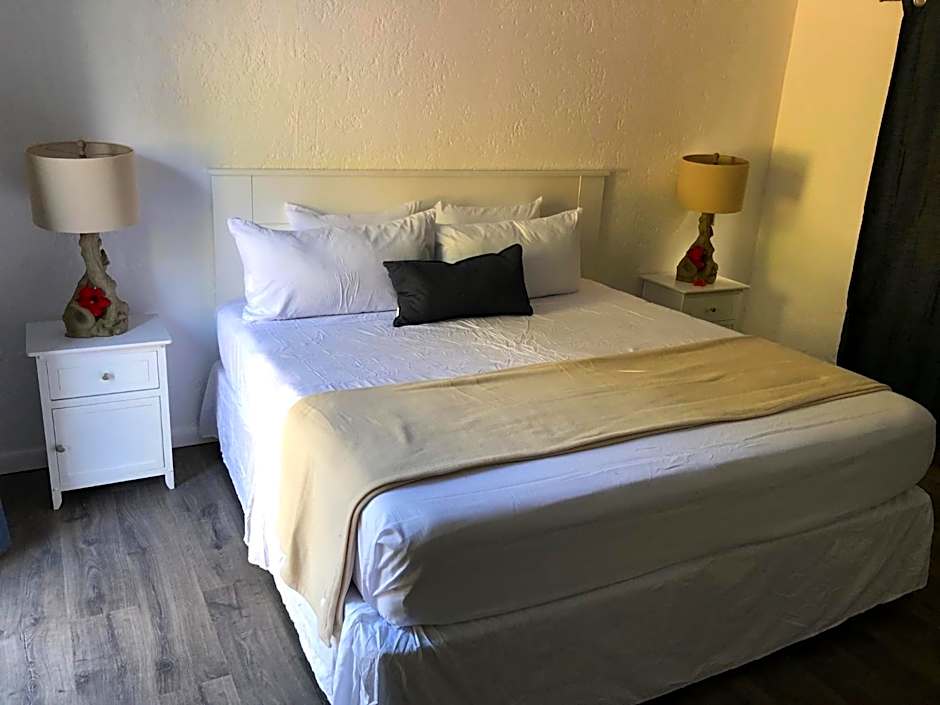 The Sunset Cove and Rainbow Room