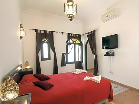 Superior Queen Room - Non-Smoking