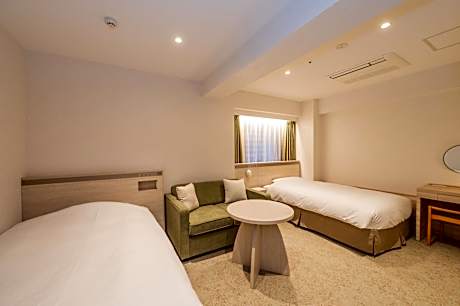 Accessible Twin Room  - Main Building - Non Smoking