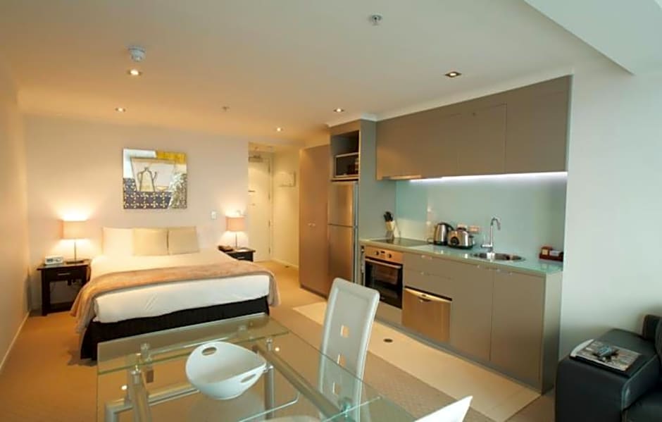 Distinction Wellington, Century City Hotel